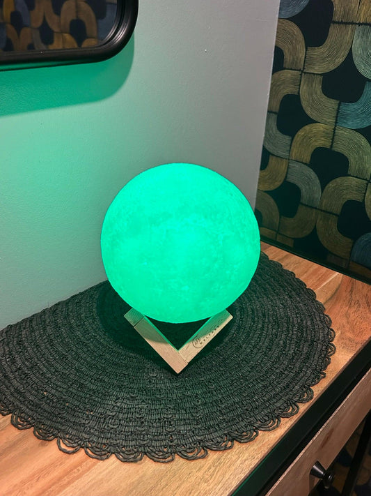 Lampe Lune 3D 16 couleurs : comment choisir la bonne taille pour chambre, salon ou cadeau ?