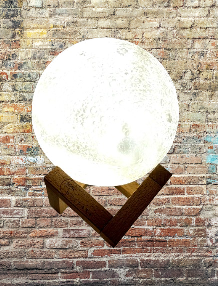Lampe Lune 3D 16 couleurs avec télécommande et socle bois
