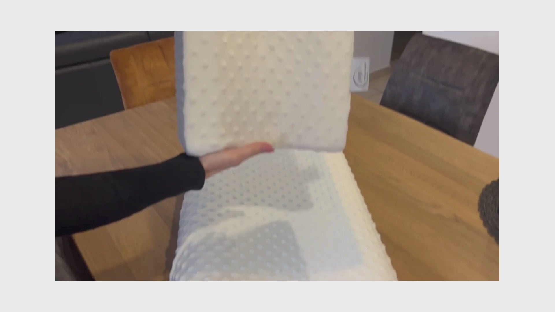 Coussin orthopédique entre jambes mémoire de forme LUNO Welfare